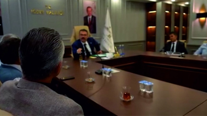Iğdır Valisi Ercan Turan, Merkez Mahalle Muhtarları ile Bir Araya Geldi
